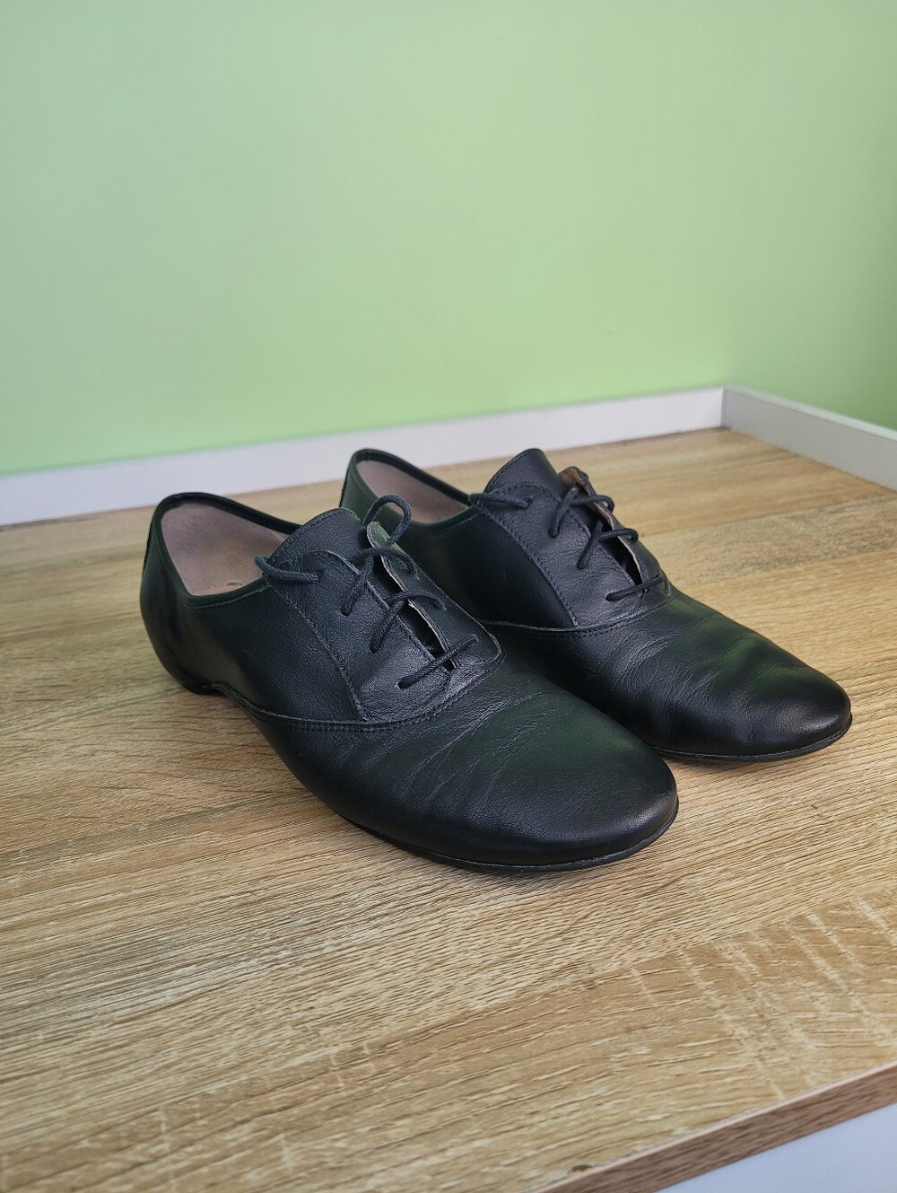 Camper Black Leather Lace Up Flats 38 Classic Casual Minimalist